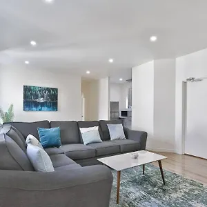 Apartment Stanley Suites, Montreal