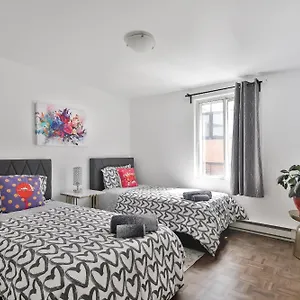 Apartment Free Parking And Location, Montreal
