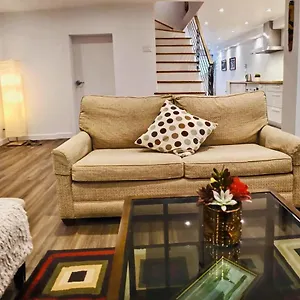 Apartment Cosy At Bossuet Road, Montreal
