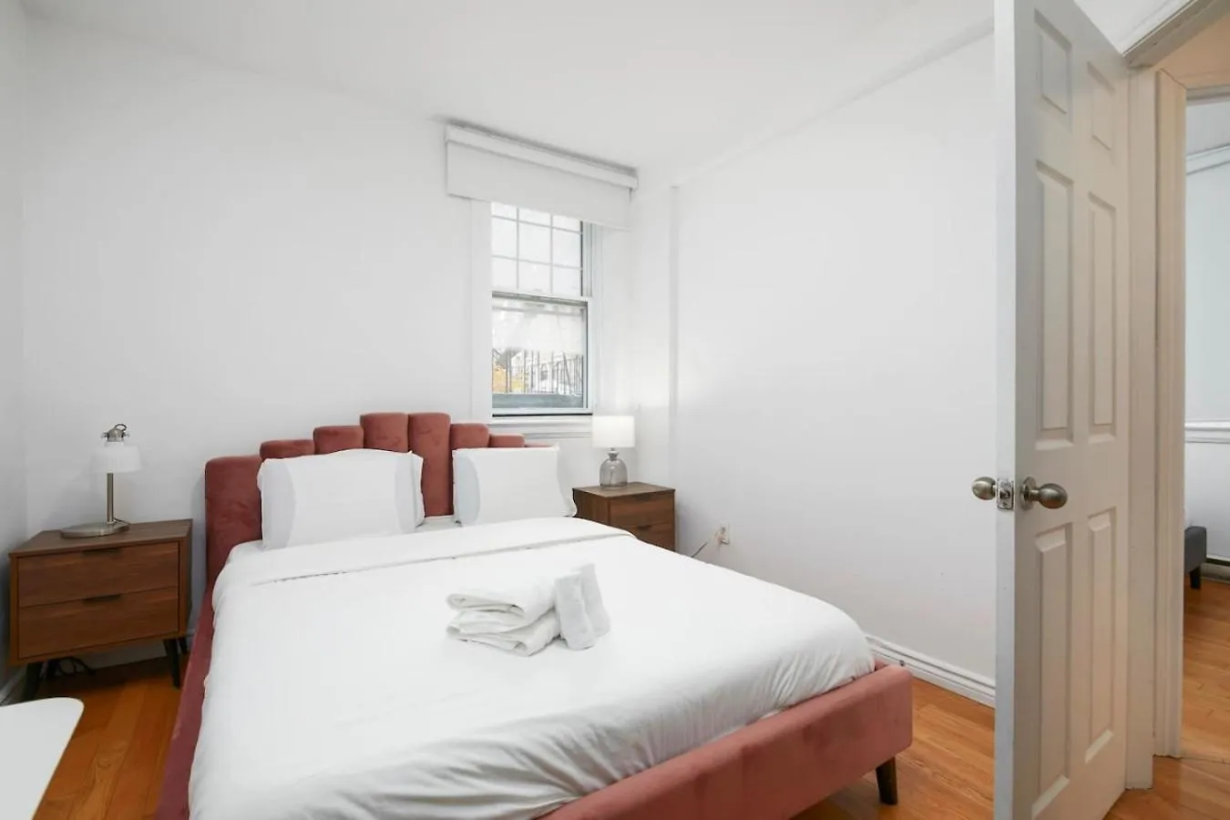 Exclusive Loft Living In The Heart Of Montreal Zh7 Apartment