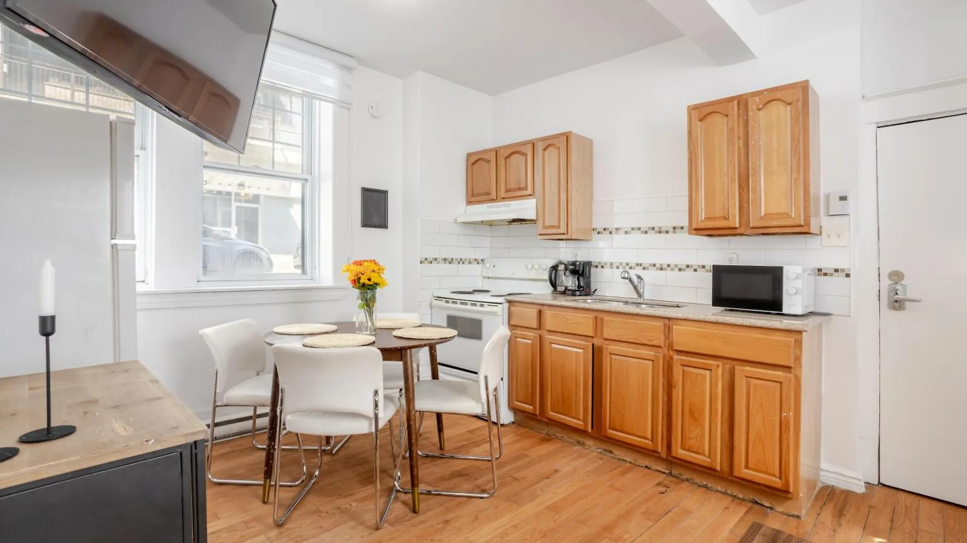 Exclusive Loft Living In The Heart Of Montreal Zh7 Apartment