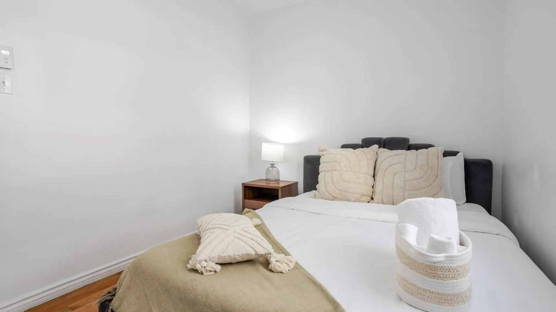 Exclusive Loft Living In The Heart Of Montreal Zh7 Apartment